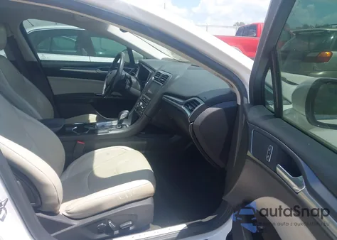 2016 Ford Fusion Titanium z USA, uszkodzony, nr VIN 3FA6P0K97GR337461